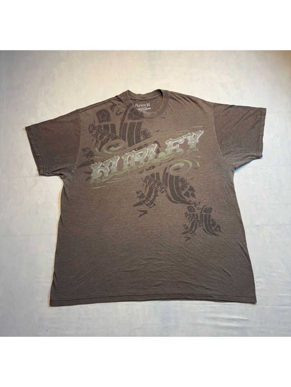 Vintage Faded Hurley Boxy Cropped  XL Brown Graphic T-Shirt